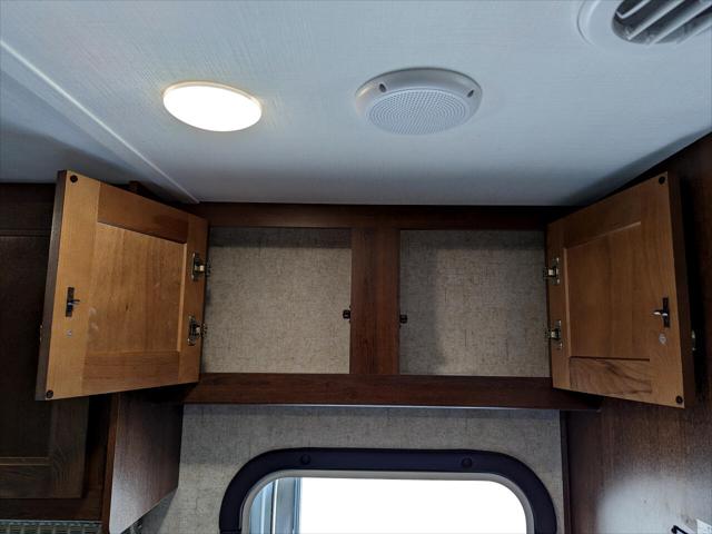 2020 Chevrolet Express Cutaway 4500 Van