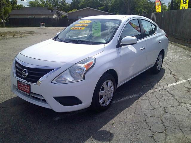 2018 Nissan Versa 1.6 SV