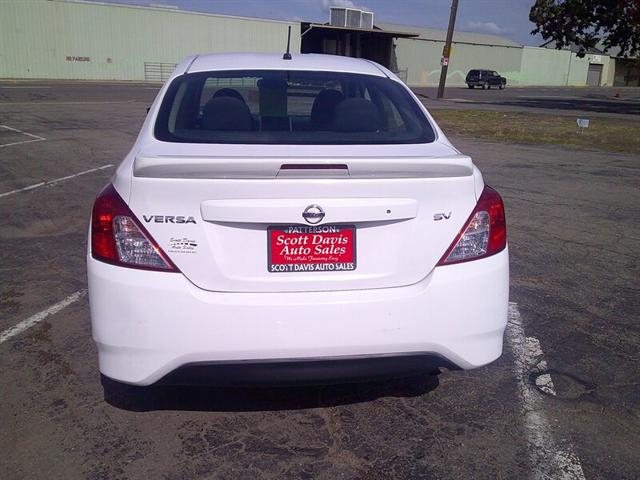 2018 Nissan Versa 1.6 SV