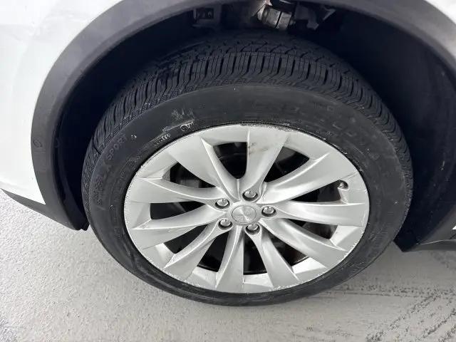 2019 Tesla Model X 75D