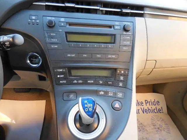 2011 Toyota Prius Two