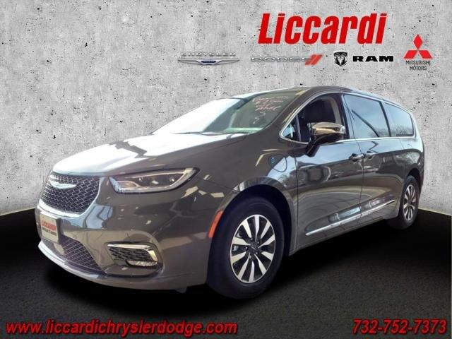 2023 Chrysler Pacifica Hybrid PACIFICA PLUG-IN HYBRID LIMITED 2023 Chrysler Pacifica Hybrid PACIFICA PLUG-IN HYBRID LIMITED