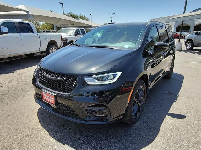 2023 Chrysler Pacifica PACIFICA TOURING L AWD