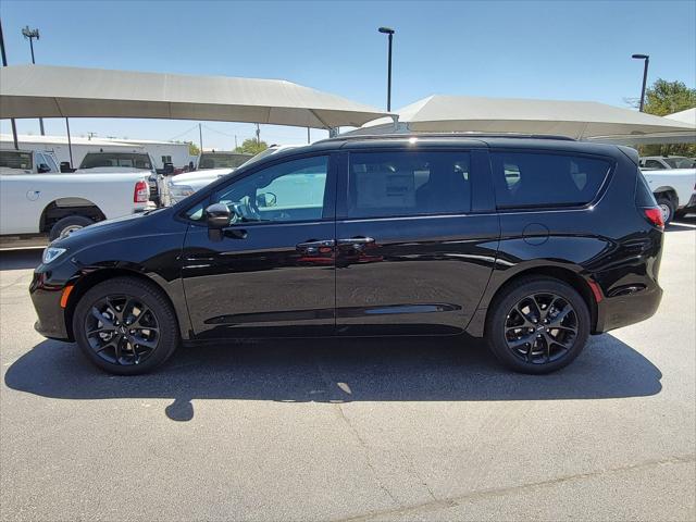 2023 Chrysler Pacifica PACIFICA TOURING L AWD