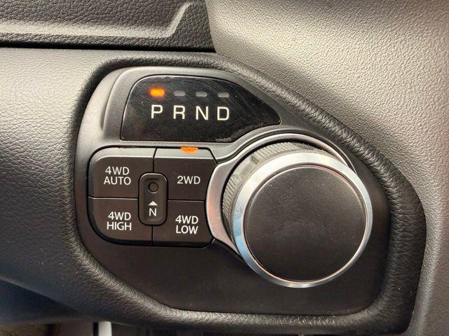 2019 Ram 1500 Big Horn/Lone Star Crew Cab 4x4 57 Box