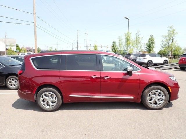 2023 Chrysler Pacifica PACIFICA LIMITED AWD