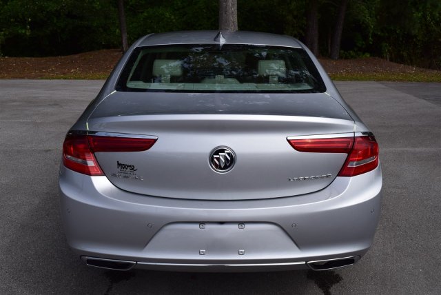 2017 Buick LaCrosse Essence