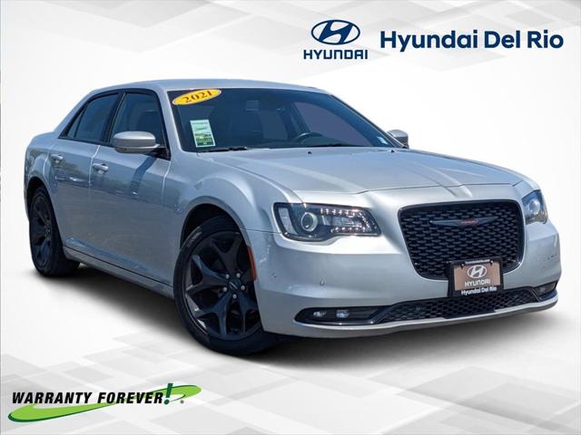 2021 Chrysler 300