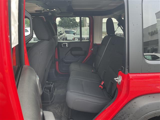 2023 Jeep Wrangler 4-Door Willys 4x4