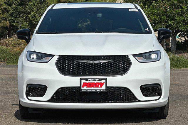 2023 Chrysler Pacifica Hybrid Limited