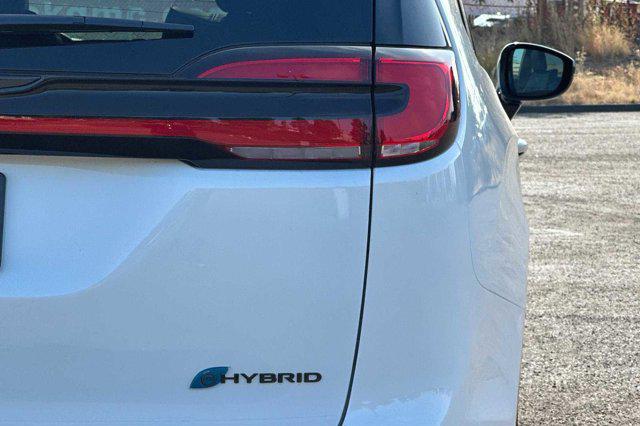 2023 Chrysler Pacifica Hybrid Limited