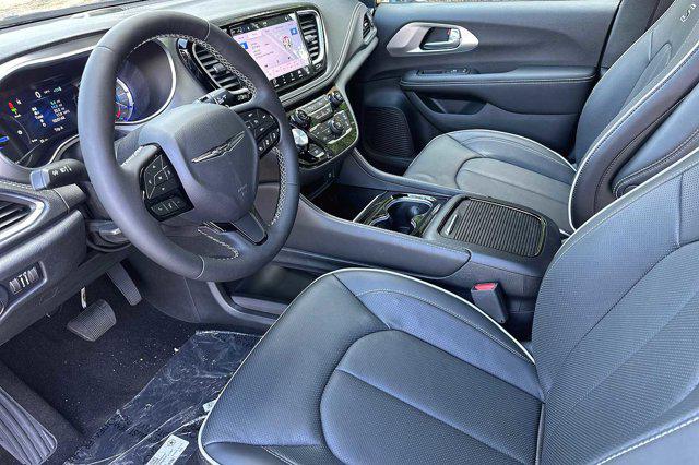 2023 Chrysler Pacifica Hybrid Limited