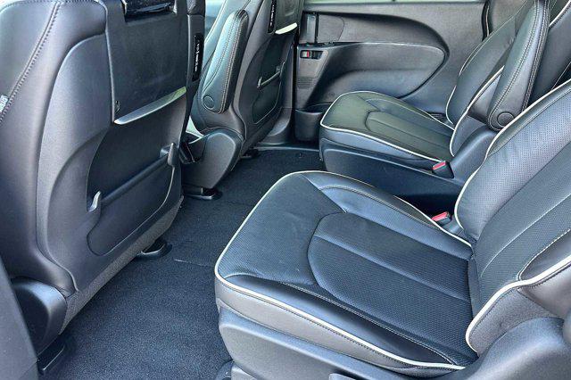 2023 Chrysler Pacifica Hybrid Limited