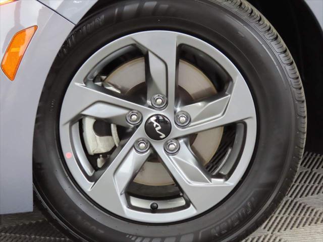 2022 Kia K5 LXS