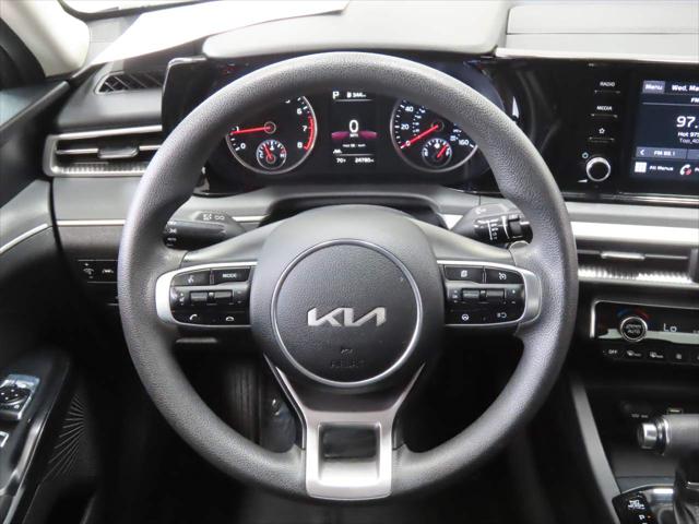 2022 Kia K5 LXS