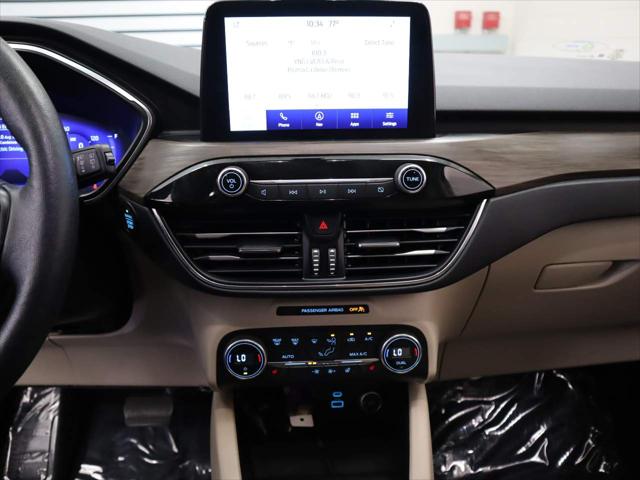 2020 Ford Escape Titanium Hybrid