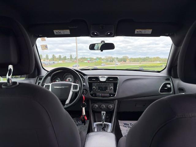 2014 Chrysler 200 Touring