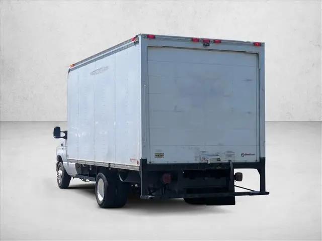 2012 Ford E-350 Cutaway E-350