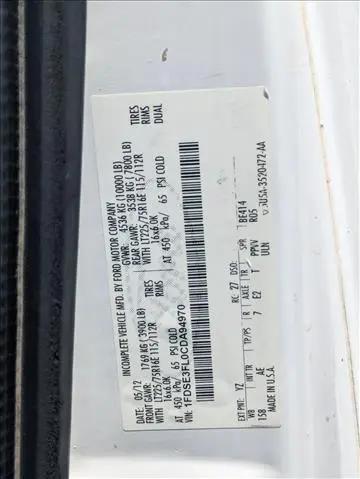 2012 Ford E-350 Cutaway E-350