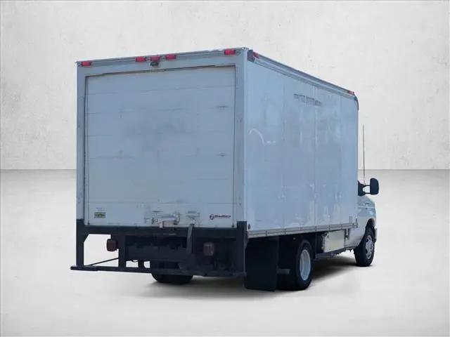 2012 Ford E-350 Cutaway E-350
