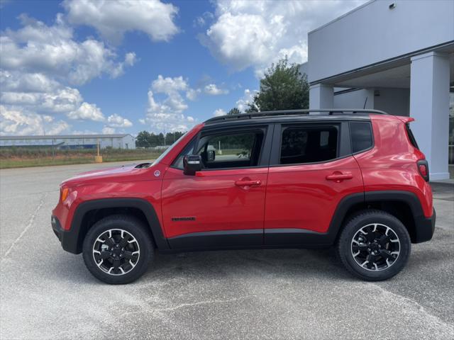 2023 Jeep Renegade RENEGADE TRAILHAWK 4X4