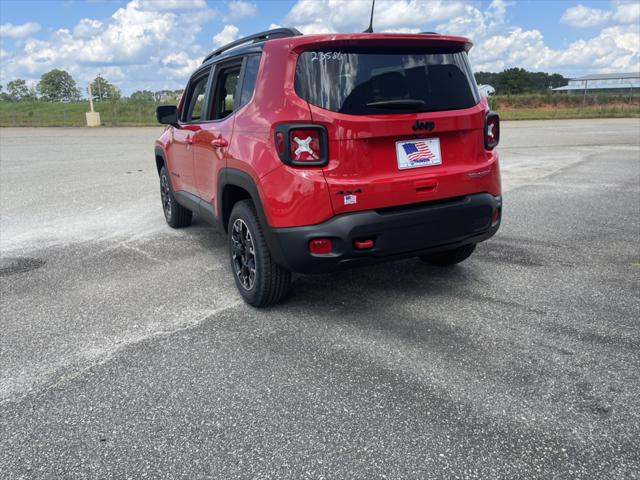 2023 Jeep Renegade RENEGADE TRAILHAWK 4X4