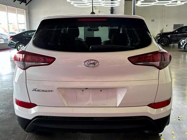 2016 Hyundai Tucson SE
