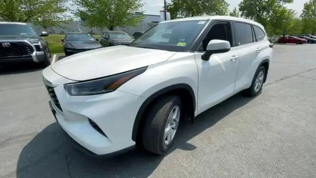 2021 Toyota Highlander LE