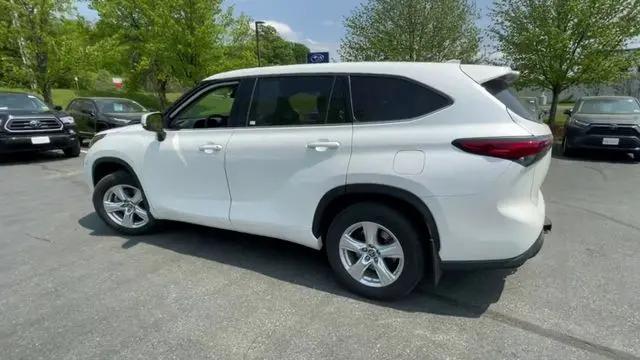 2021 Toyota Highlander LE