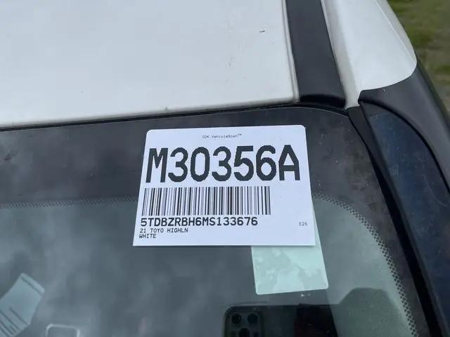 2021 Toyota Highlander LE