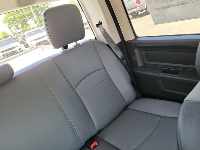 2023 RAM Ram 1500 Classic RAM 1500 CLASSIC TRADESMAN CREW CAB 4X4 57 BOX