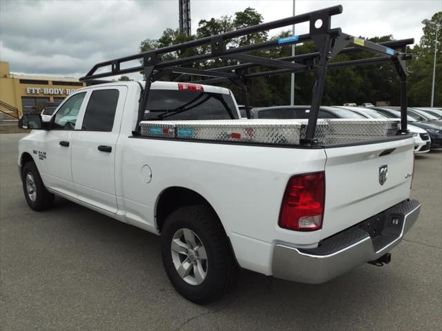 2022 RAM Ram 1500 Classic RAM 1500 CLASSIC TRADESMAN CREW CAB 4X4 64 BOX