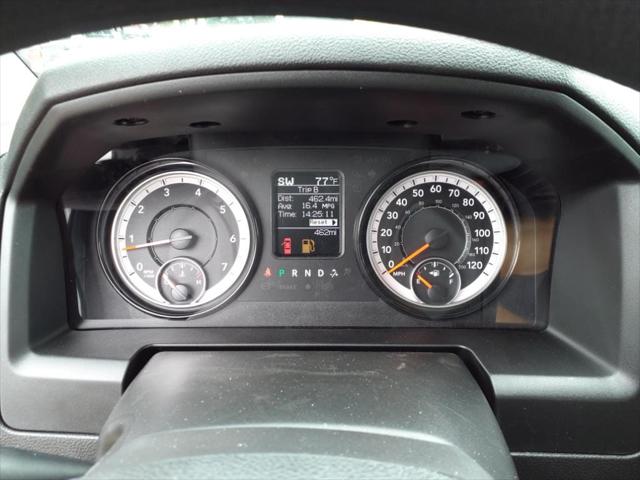 2022 RAM Ram 1500 Classic RAM 1500 CLASSIC TRADESMAN CREW CAB 4X4 64 BOX