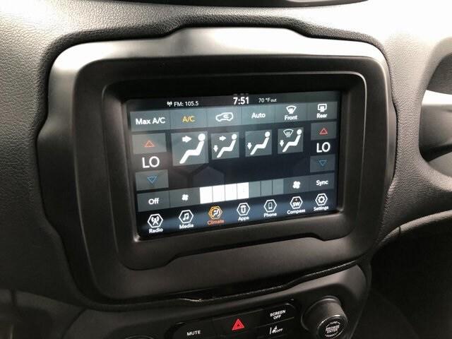 2021 Jeep Renegade Latitude 4X4 2021 Jeep Renegade Latitude 4X4