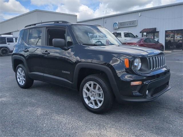 2023 Jeep Renegade RENEGADE LATITUDE 4X4