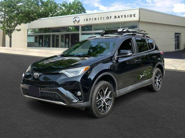 2017 Toyota RAV4 SE [1]