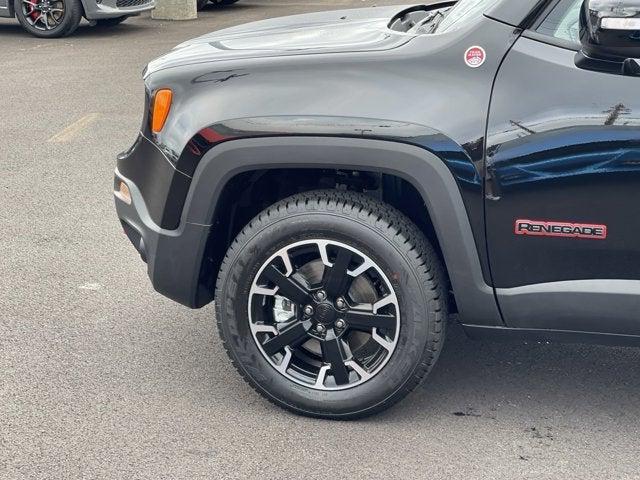 2023 Jeep Renegade RENEGADE TRAILHAWK 4X4