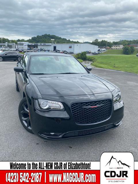 2023 Chrysler Chrysler 300 300S V6