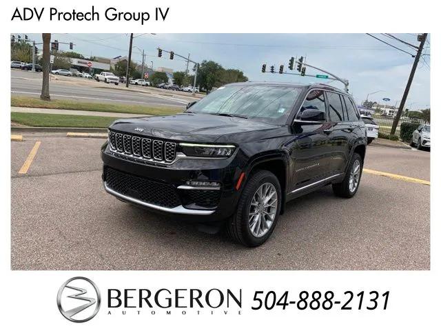 2023 Jeep Grand Cherokee GRAND CHEROKEE SUMMIT 4X2