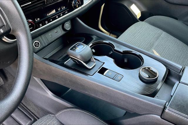 2022 Nissan Rogue SV Intelligent AWD