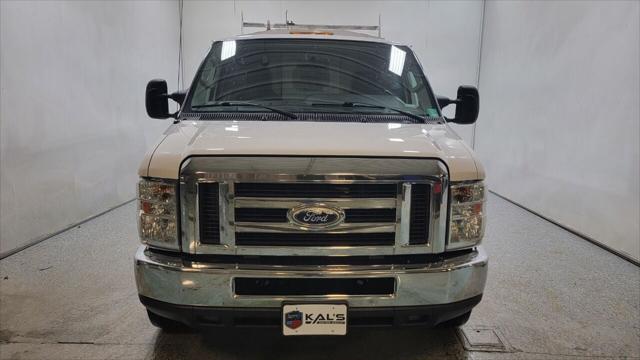 2015 Ford E-350 Cutaway E 350 SD 2dr 138 in. WB SRW Cutaway Chassis