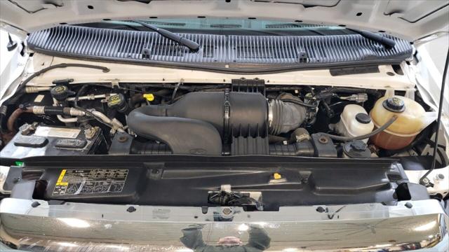 2015 Ford E-350 Cutaway E 350 SD 2dr 138 in. WB SRW Cutaway Chassis