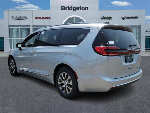 2023 Chrysler Pacifica Plug-In Hybrid PACIFICA PLUG-IN HYBRID PINNACLE