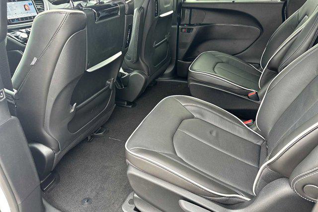 2023 Chrysler Pacifica Hybrid Limited