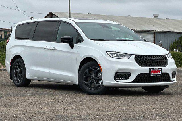 2023 Chrysler Pacifica Hybrid Limited
