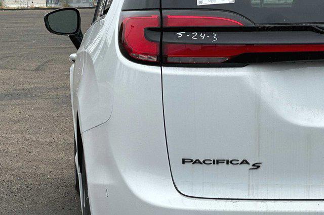 2023 Chrysler Pacifica Hybrid Limited