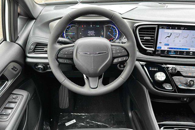 2023 Chrysler Pacifica Hybrid Limited