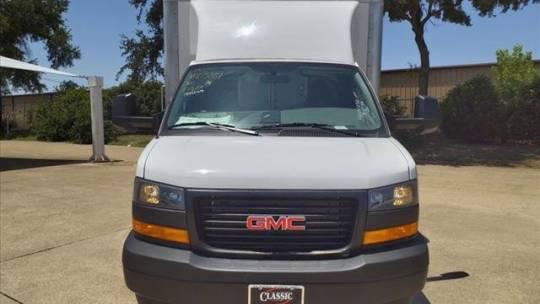 2023 GMC Savana Cutaway Work Van
