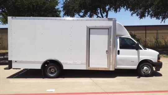 2023 GMC Savana Cutaway Work Van