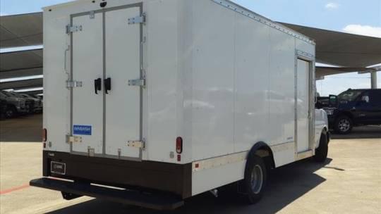 2023 GMC Savana Cutaway Work Van